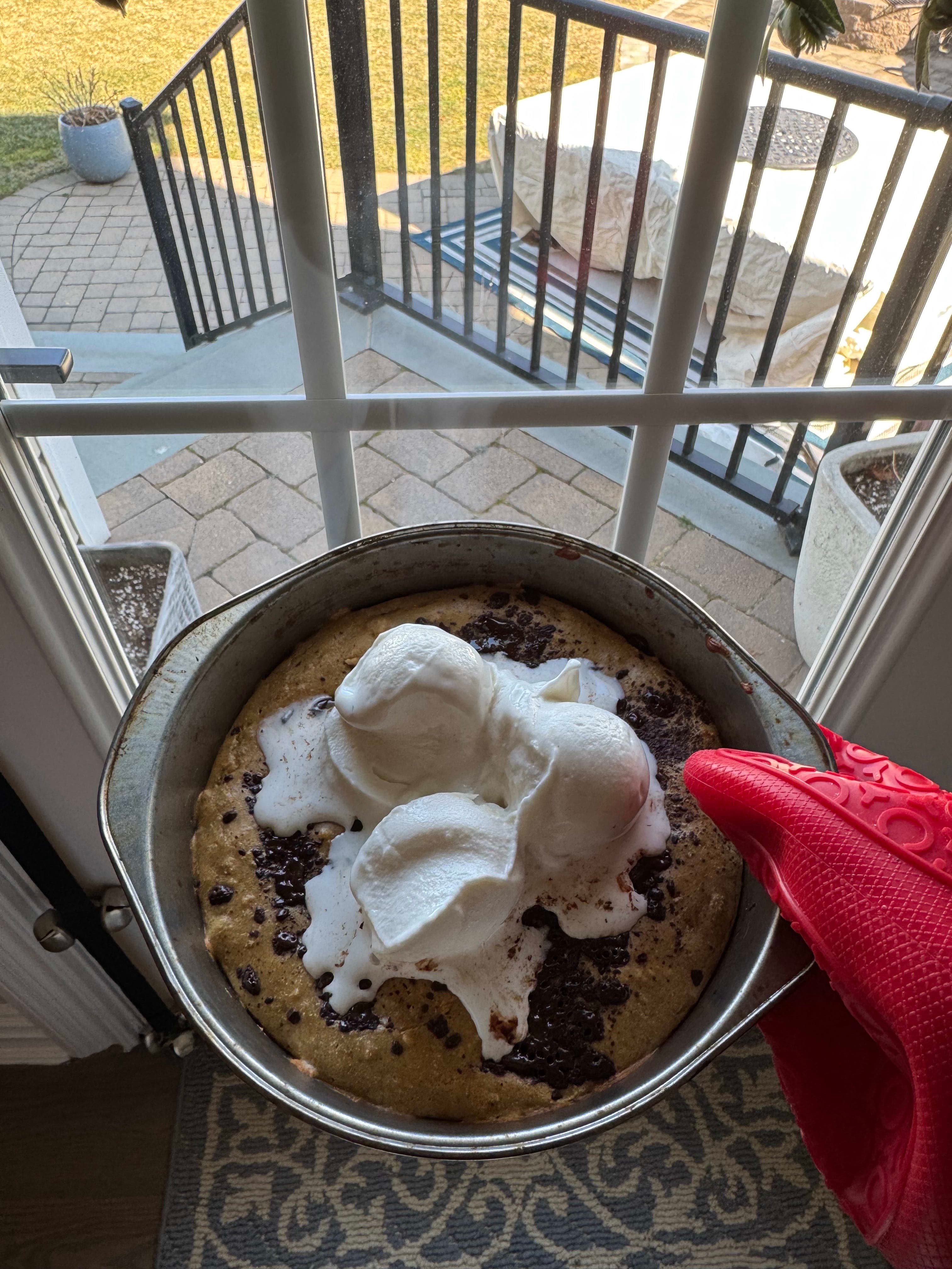 Protein Cookie Skillet Sundae 🍨