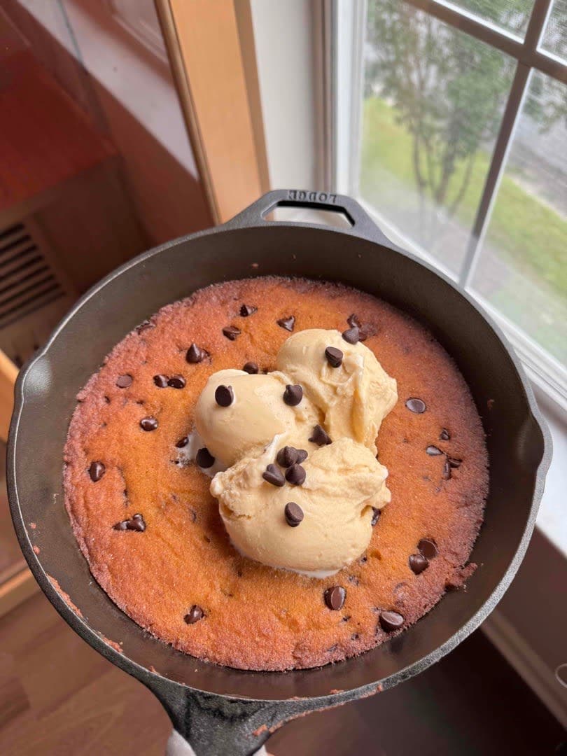8-ingredient Cookie Skillet!