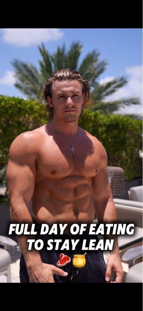 What I eat in a day to stay lean year round