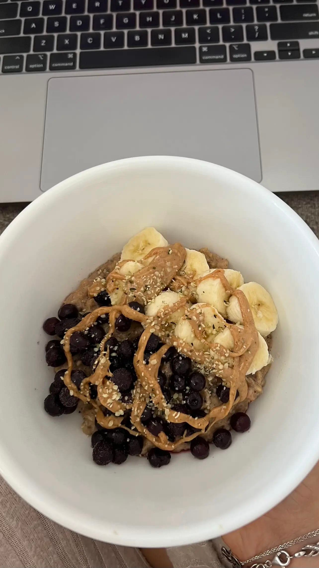 Healthy Breakfast Idea 🥣