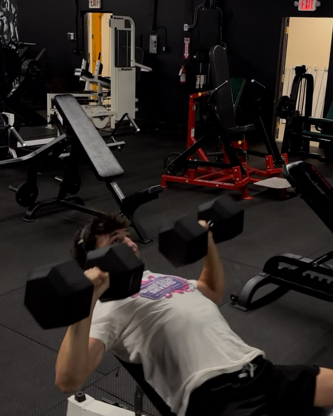Incline dumbbell press