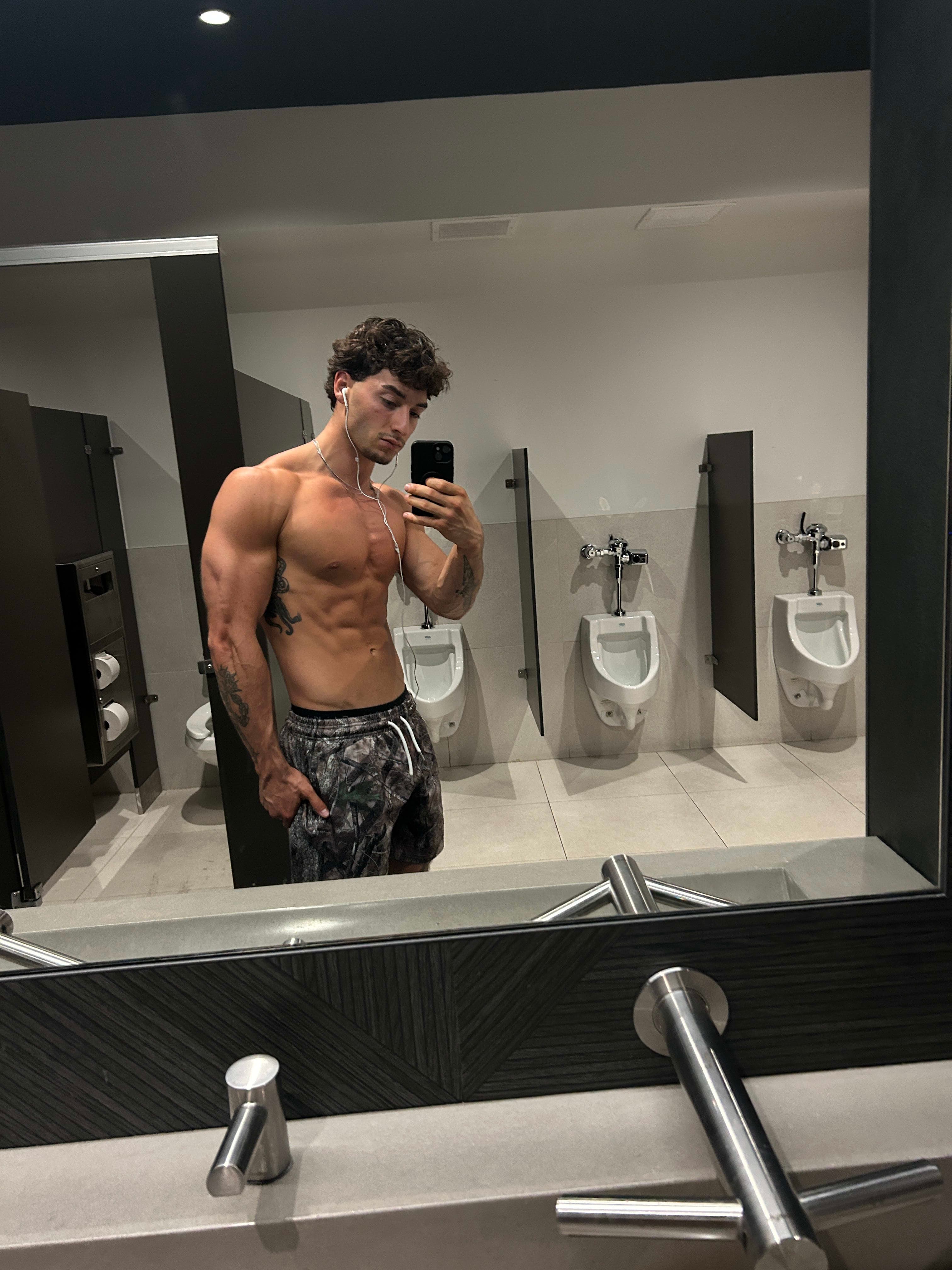 Ending the Argument of Lean vs Bulked Physique