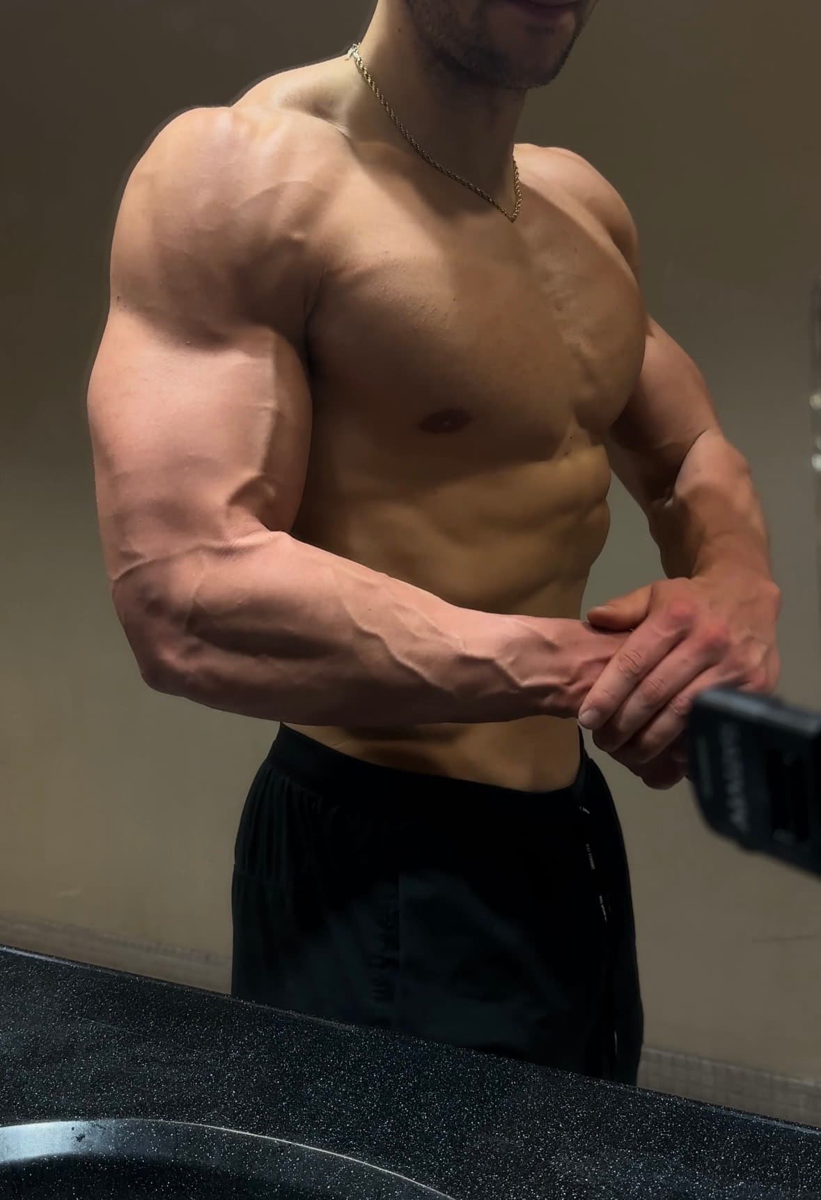 Cut vs. Bulk: Upper Body
