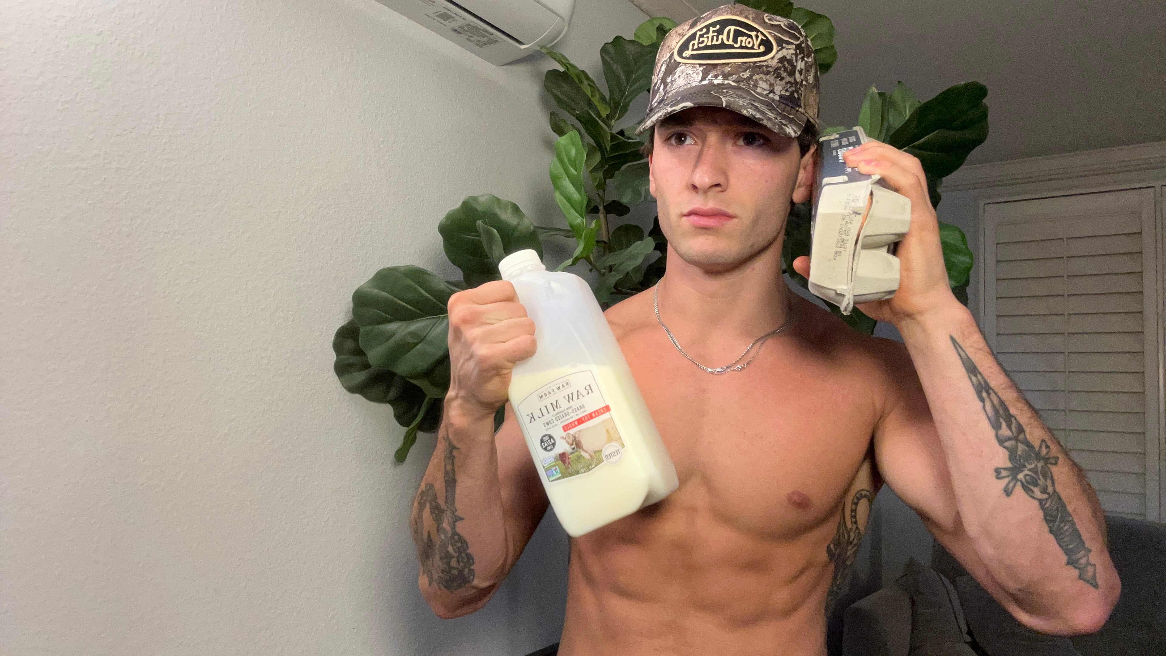 How I Stay Shredded Year Round Eating a Ton of Food…