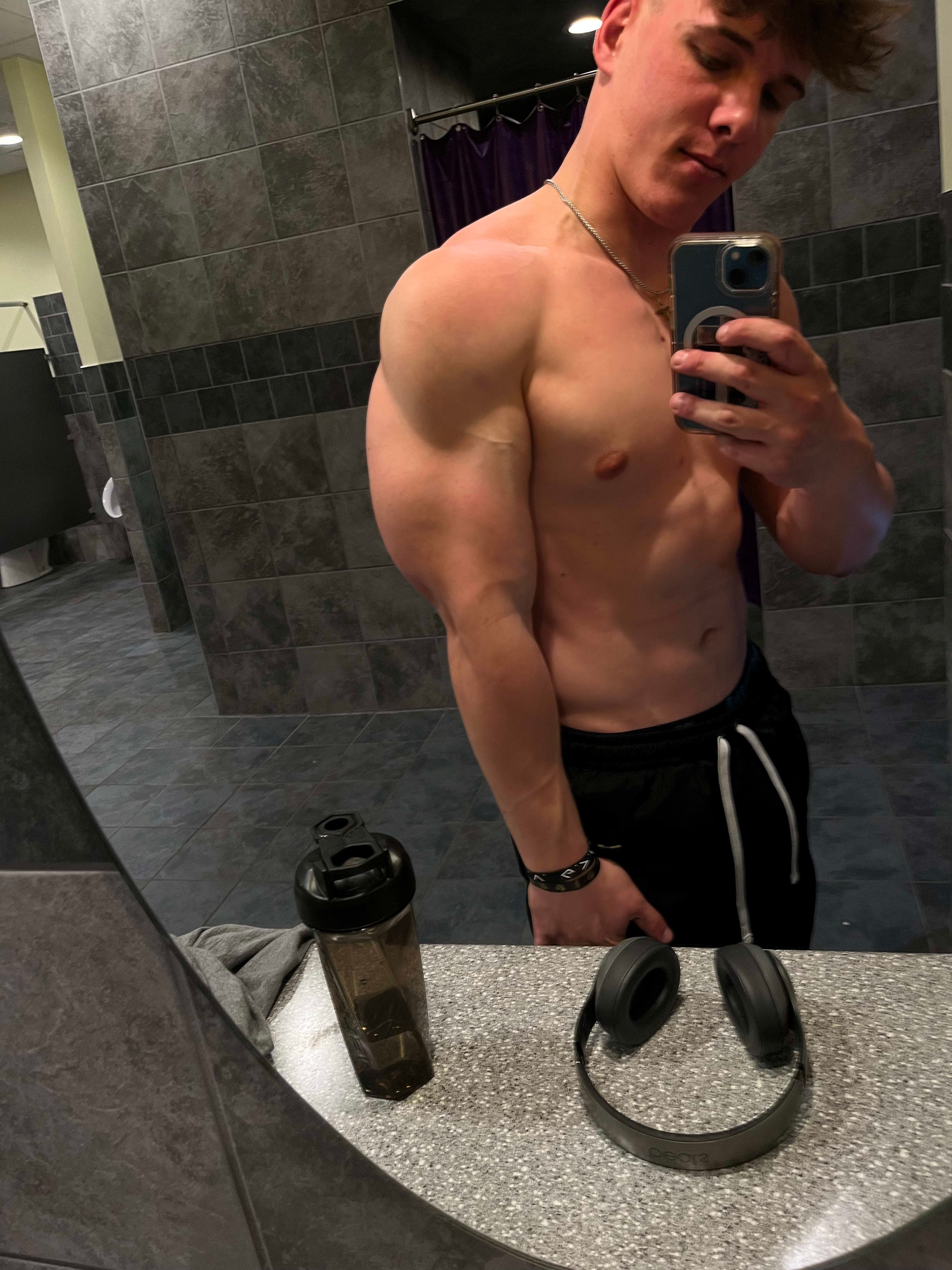 Cardio music be like that