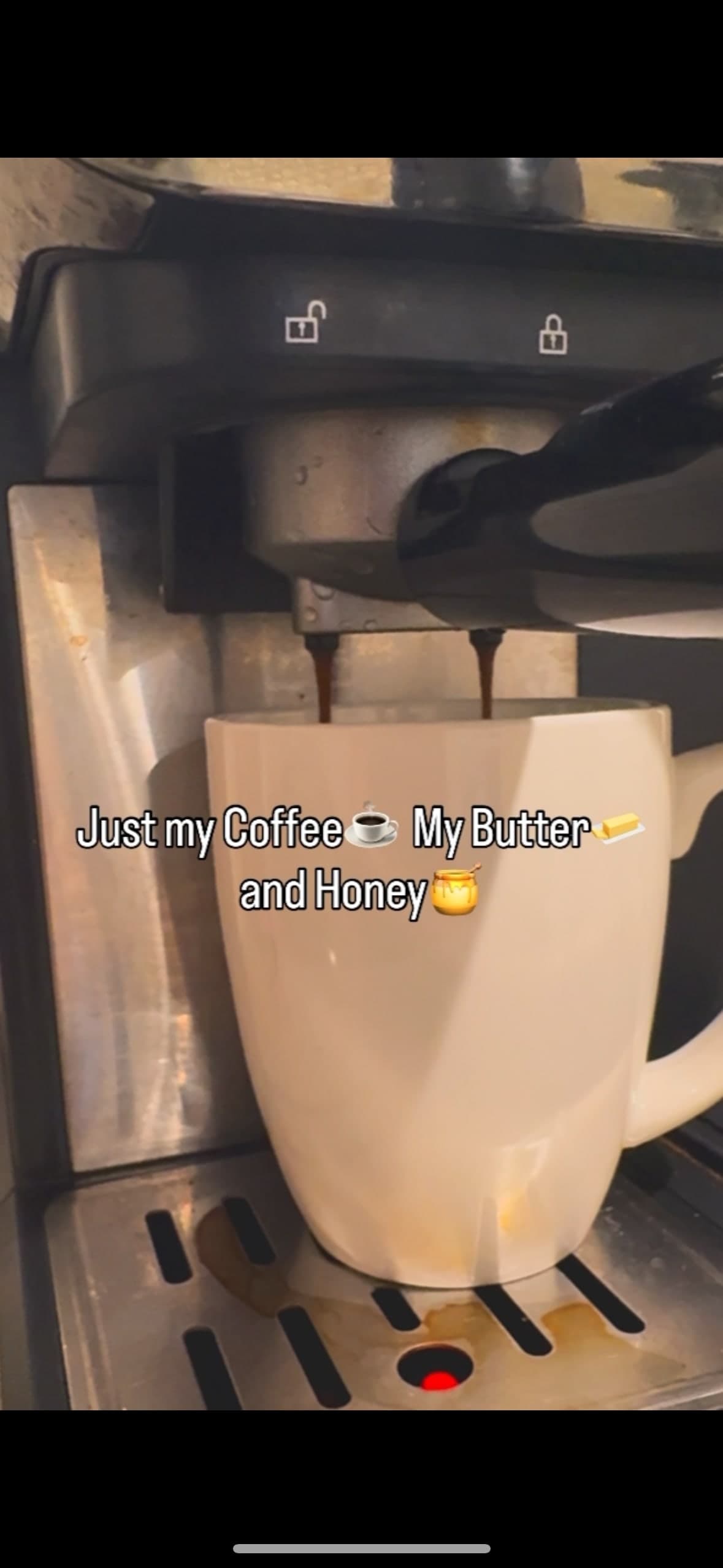 Sunday Coffee anyone?☕️🧈🍯