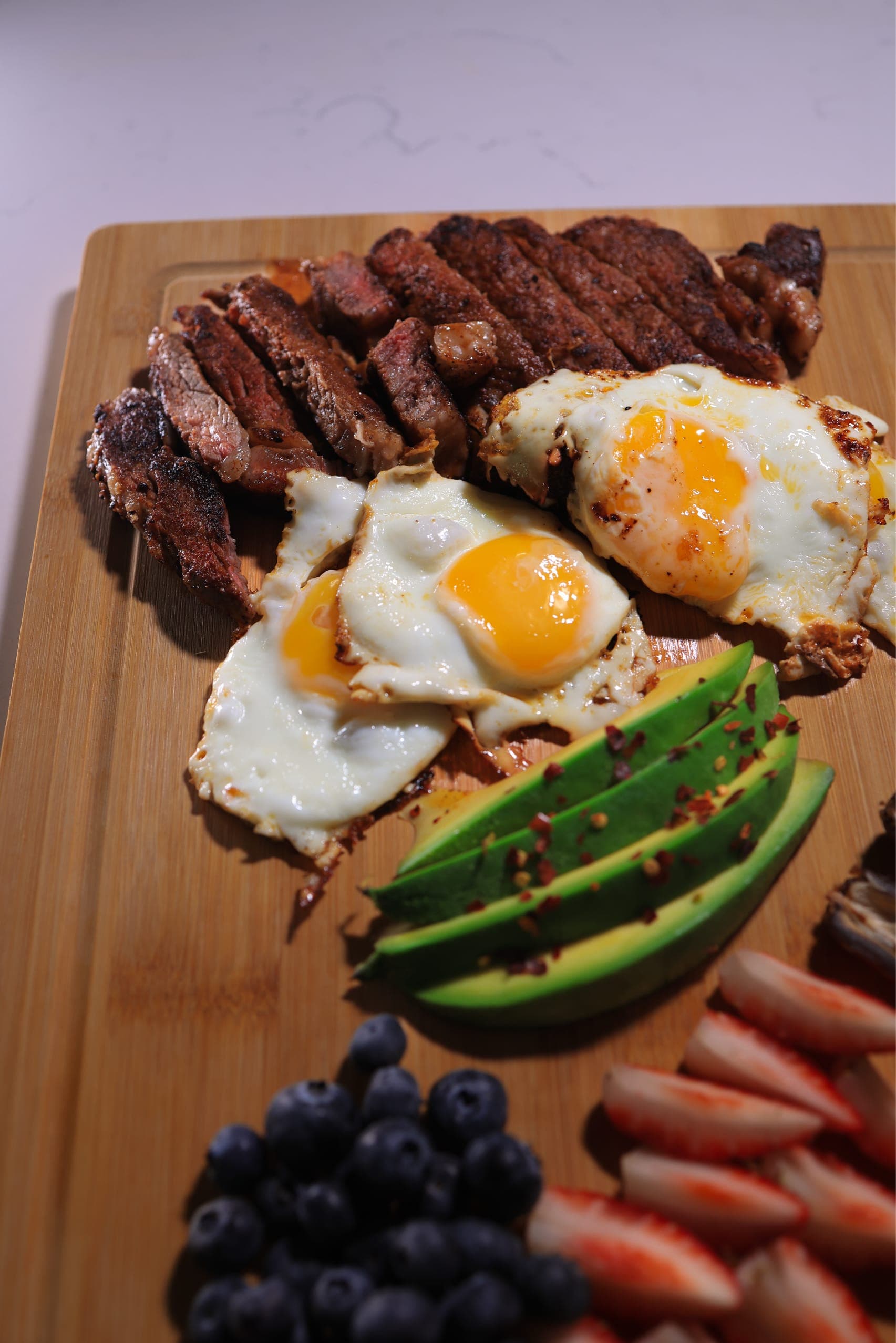 steak, eggs, and fruit is literally an S-tier meal for 3 big reasons