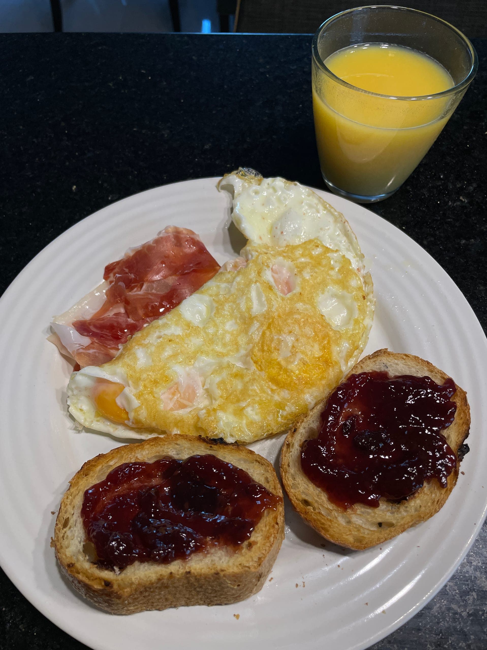 Pro-metabolic breakfast