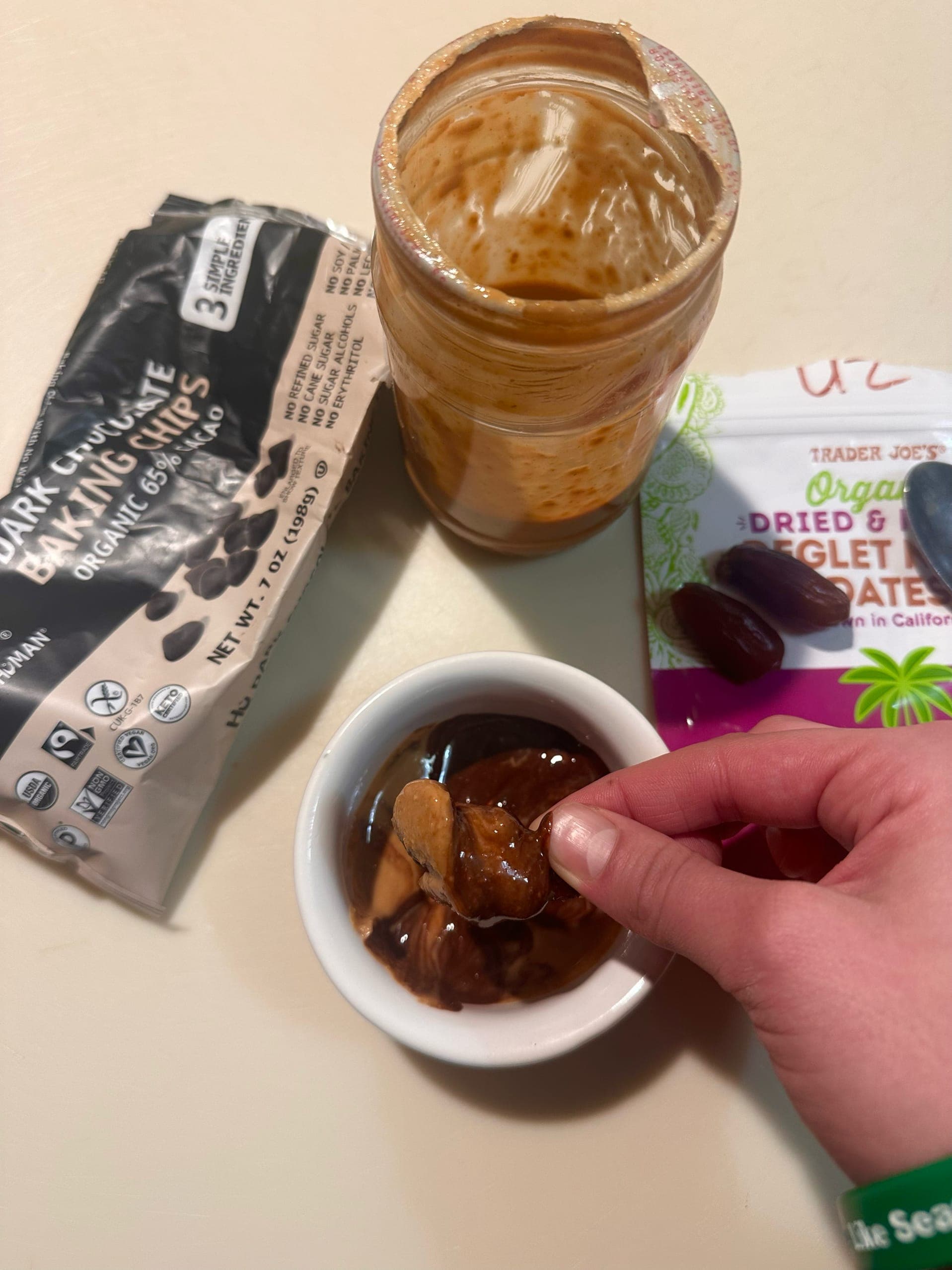 Quick, yummy treat 🍫🥜