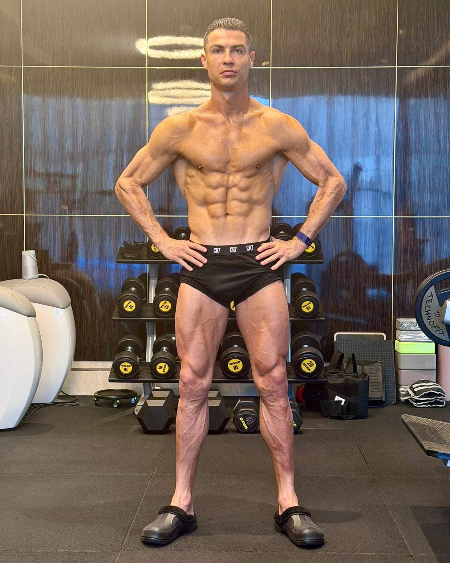 RONALDO'S DARK SECRET: He Doesn't Train... He Suffers To Win